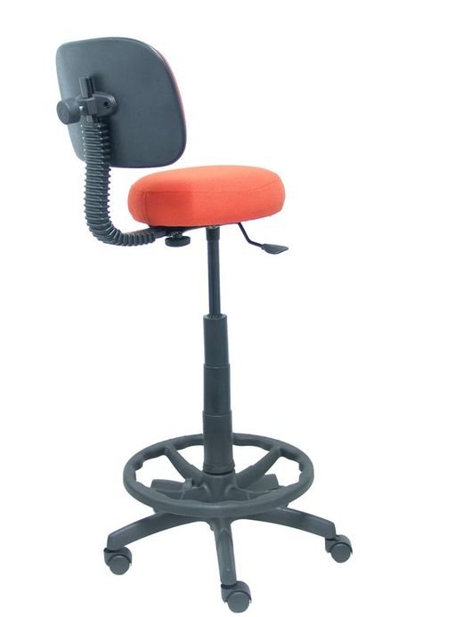 Modelo Llanos Taburete - Taburete ergonómico con mecanismo de contacto lama, regulable en altura y aro reposapiés - Asiento y respaldo tapizados en tejido bali color naranja oscuro.