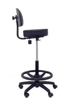 Modelo Llanos Taburete - Taburete ergonómico con mecanismo de contacto lama, regulable en altura y aro reposapiés - Asiento y respaldo tapizados en tejido símilpiel color negro