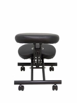 Modelo Mahora - Taburete de oficina ergonómico fijo, regulable en varias posiciones y con ruedas - Asiento tapizado en similpiel color negro (CON RODILLERA)