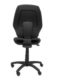 Modelo Master - Silla de oficina ergonómica con mecanismo sincro y regulable en altura - Asiento y respaldo tapizados en tejido ARAN color negro