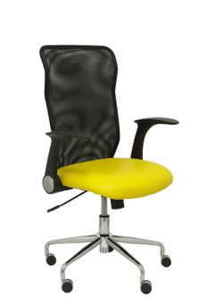 Modelo Minaya - Silla de oficina ergonómica con mecanismo basculante, brazos retráctiles y regulable en altura - Respaldo de malla transpirable y asiento tapizado en similpiel color amarillo.