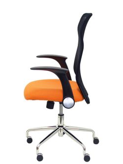 Modelo Minaya - Silla de oficina ergonómica con mecanismo basculante, brazos retráctiles y regulable en altura - Respaldo de malla transpirable y asiento tapizado en tejido BALI color naranja