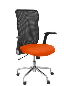 Modelo Minaya - Silla de oficina ergonómica con mecanismo basculante, brazos retráctiles y regulable en altura - Respaldo de malla transpirable y asiento tapizado en tejido BALI color naranja oscuro.