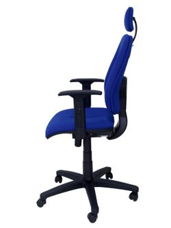 Modelo Montalvos - Sillón de dirección con mecanismo sincro, cabecero y brazos regulables - Asiento y respaldo tapizado en tejido BALI color azul