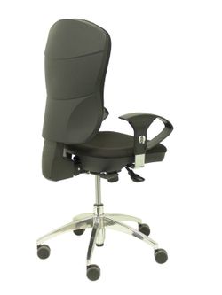 Modelo Moral - Silla de oficina ergonómica con mecanismo sincro, brazos regulables - Respaldo y asiento tapizado en tela color negro.