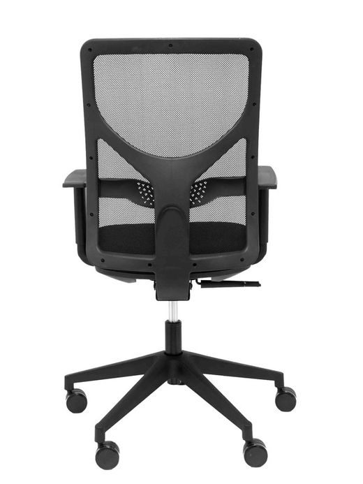 Modelo Motilla - Silla de oficina ergonómica con mecanismo sincro, brazos regulables y ajustable en altura - Respaldo de malla transpirable en color negro y asiento tapizados en tejido BALI color negro