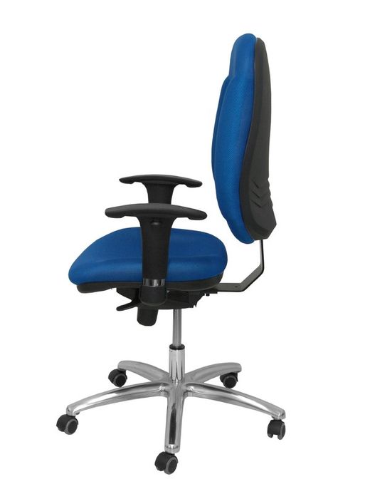 Modelo Ontur - Silla de oficina ergonómica con mecanismo sincro y regulable en altura - Asiento y respaldo tapizados en tejido de malla color azul.