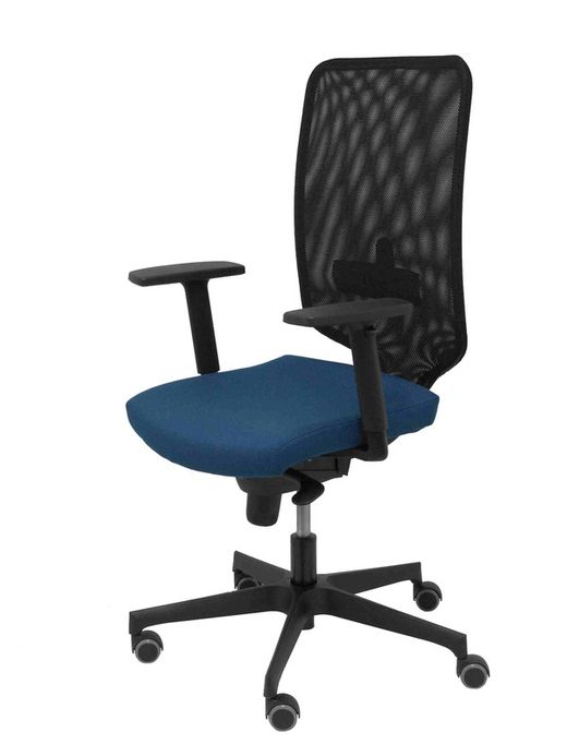 Modelo Ossa Negra - Silla de Oficina ergonómica con mecanismo sincro y regulable en altura - Respaldo de malla en color negro y asiento tapizado en tejido BALI color azul marino