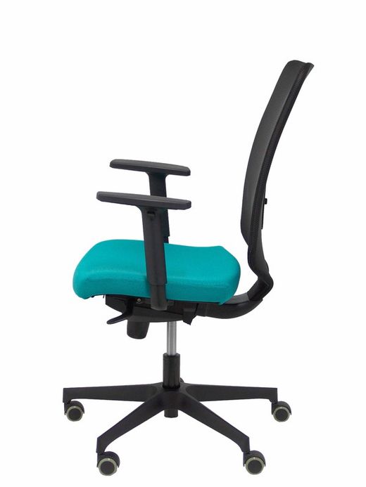 Modelo Ossa Negra - Silla de Oficina ergonómica con mecanismo sincro y regulable en altura - Respaldo de malla en color negro y asiento tapizado en tejido BALI color turquesa