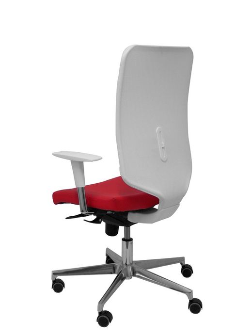 Modelo Ossa  Silla de Oficina ergonómica con mecanismo sincro y regulable en altura  Respaldo de malla en color blanco y asiento tapizado en similpiel color rojo