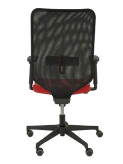 Modelo Ossa  Silla de Oficina ergonómica con mecanismo sincro y regulable en altura  Respaldo de malla en color negro y asiento tapizado en similpiel color rojo