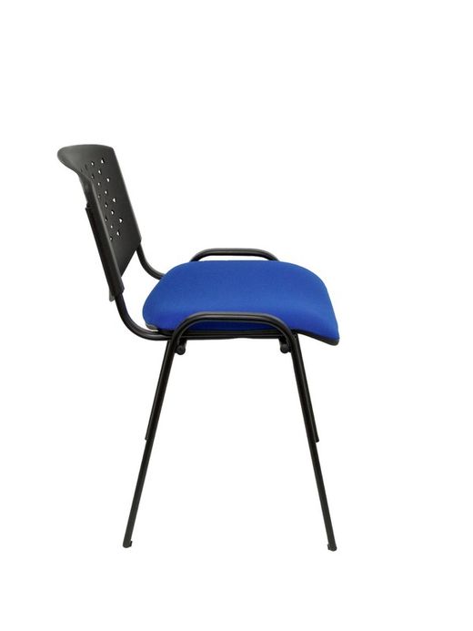 Modelo Pétrola  Pack 4 sillas confidente ergonómica, apilable, multiusos y estructura en color negro  Respaldo de PVC color negro y asiento tapizado en tejido ARAN color azul