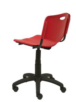 Modelo Robledo giratoria - Silla de oficina ergonómica, regulable en altura y giratoria 360º -  Asiento y respaldo de plástico de color rojo.