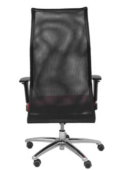 Modelo Sahuco. Sillón de dirección ergonómico con mecanismo sincro y regulable en altura  Respaldo de malla transpirable y asiento tapizados en similpiel color rojo.