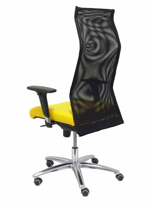 Modelo Sahuco - Sillón de dirección ergonómico con mecanismo sincro y regulable en altura - Respaldo de malla transpirable y asiento tapizados en tejido BALI color amarillo