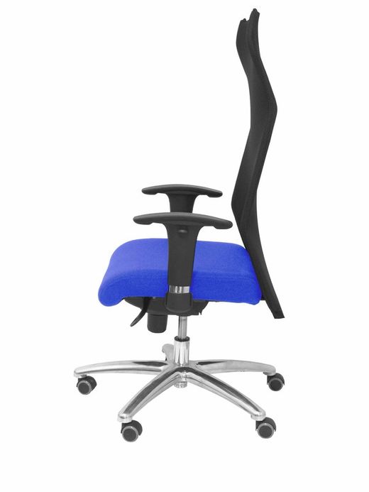 Modelo Sahuco - Sillón de dirección ergonómico con mecanismo sincro y regulable en altura - Respaldo de malla transpirable y asiento tapizados en tejido BALI color azul