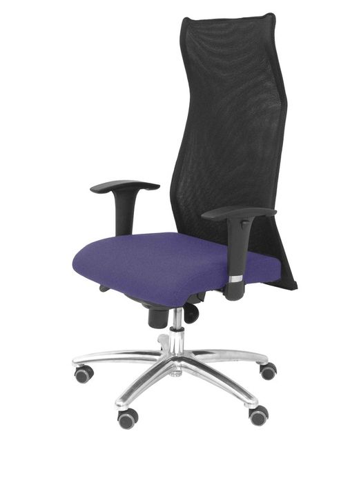 Modelo Sahuco - Sillón de dirección ergonómico con mecanismo sincro y regulable en altura - Respaldo de malla transpirable y asiento tapizados en tejido BALI color azul claro