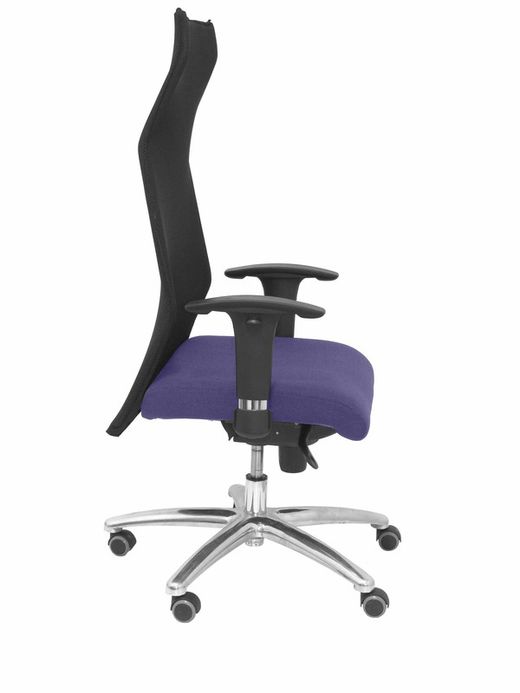 Modelo Sahuco - Sillón de dirección ergonómico con mecanismo sincro y regulable en altura - Respaldo de malla transpirable y asiento tapizados en tejido BALI color azul claro
