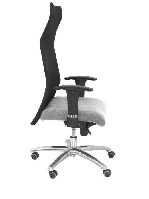 Modelo Sahuco - Sillón de dirección ergonómico con mecanismo sincro y regulable en altura - Respaldo de malla transpirable y asiento tapizados en tejido BALI color gris