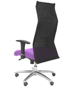 Modelo Sahuco - Sillón de dirección ergonómico con mecanismo sincro y regulable en altura - Respaldo de malla transpirable y asiento tapizados en tejido BALI color lila