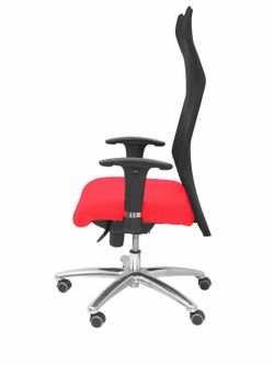 Modelo Sahuco - Sillón de dirección ergonómico con mecanismo sincro y regulable en altura - Respaldo de malla transpirable y asiento tapizados en tejido BALI color rojo