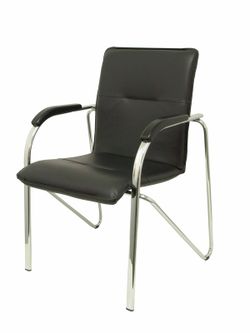 Modelo Samba - Pack de 2 sillas confidentes de 4 patas, con brazos y estructura cromada - Asiento y respaldo tapizados en tejido similpiel negro