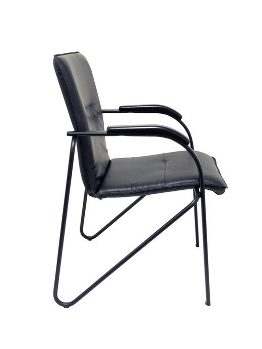 Modelo Samba - Pack de 2 sillas confidentes de 4 patas, con brazos y estructura negra - Asiento y respaldo tapizados en tejido similpiel negro