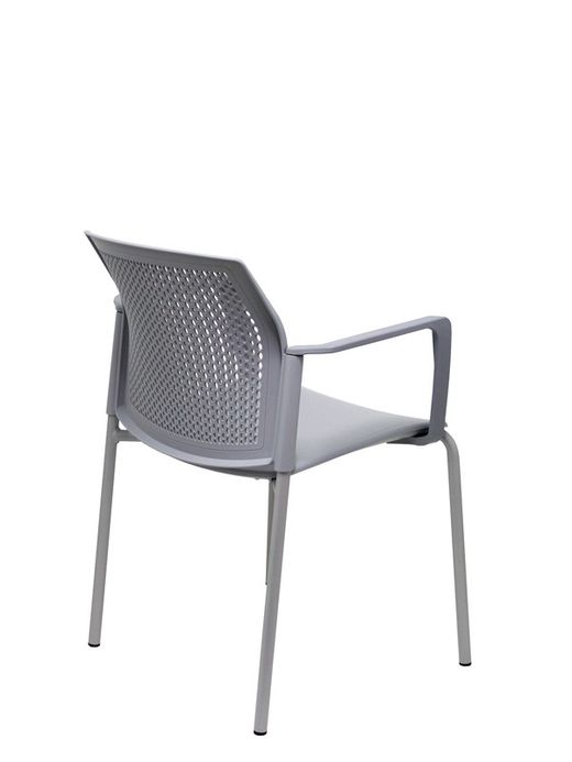 Modelo Sege  Pack de 4 sillas confidentes ergonómica, apilable, multiusos y estructura en color gris  Asiento y respaldo en PVC color gris con brazos.