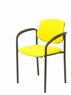 Modelo Styl - Silla confidente de 4 patas, con brazos y estructrua negra - Asiento y respaldo tapizados en tejido BALI color amarillo