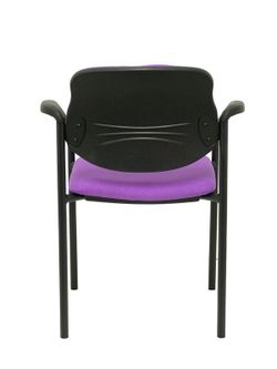 Modelo Styl - Silla confidente de 4 patas, con brazos y estructrua negra - Asiento y respaldo tapizados en tejido BALI color lila