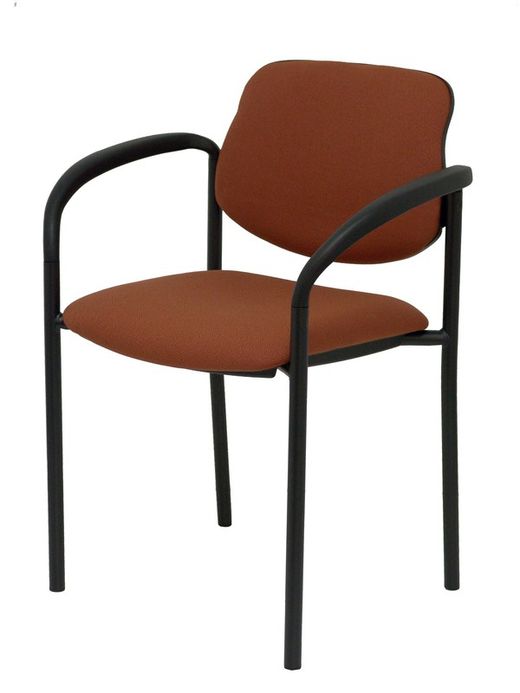 Modelo Styl - Silla confidente de 4 patas, con brazos y estructrua negra - Asiento y respaldo tapizados en tejido BALI color marrón