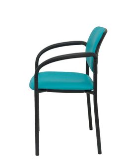 Modelo Styl - Silla confidente de 4 patas, con brazos y estructrua negra - Asiento y respaldo tapizados en tejido similpiel verde