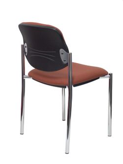 Modelo Styl - Silla confidente de 4 patas y estructrua cromada - Asiento y respaldo tapizados en tejido BALI color marrón