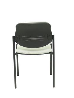 Modelo Styl - Silla confidente de 4 patas y estructrua negra - Asiento y respaldo tapizados en tejido BALI color gris claro