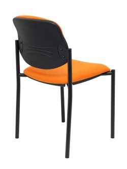 Modelo Styl - Silla confidente de 4 patas y estructrua negra - Asiento y respaldo tapizados en tejido BALI color naranja