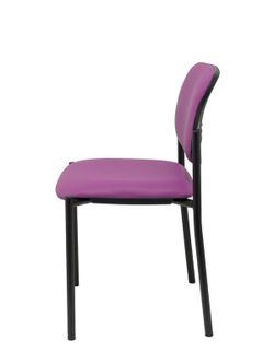 Modelo Styl - Silla confidente de 4 patas y estructrua negra - Asiento y respaldo tapizados en tejido Similpiel color morado