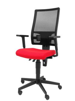 Modelo Taktik - Silla de oficina ergonómica con mecanismo de contacto permanente de doble maneta, brazos regulables y refuerzo lumbar - Respaldo de malla transpirable en color negro y asiento tapizado en tejido BALI color rojo.