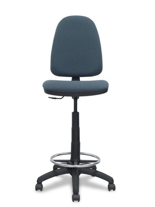 Modelo TAyna  Taburete ergonómico con mecanismo de contacto permanente, regulable en altura y aro reposapiés  Asiento y respaldo tapizados en tejido BALI color gris oscuro