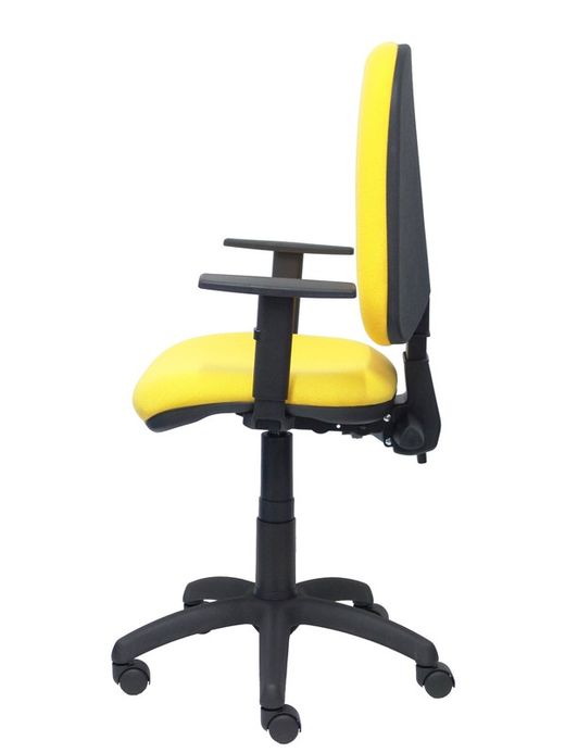 Modelo Tribaldos - Silla de oficina con mecanismo de contacto permanente de doble maneta y regulable en altura - Asiento y respaldo tapizados en tejido BALI color amarillo (BRAZOS REGULABLES INCLUIDOS)
