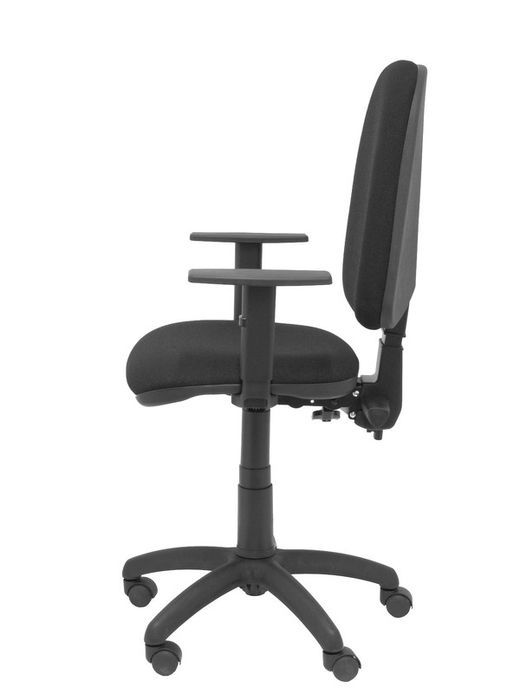 Modelo Tribaldos - Silla de oficina con mecanismo de contacto permanente de doble maneta y regulable en altura - Asiento y respaldo tapizados en tejido BALI color negro (BRAZOS REGULABLES INCLUIDOS)