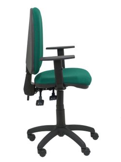 Modelo Tribaldos - Silla de oficina con mecanismo de contacto permanente de doble maneta y regulable en altura - Asiento y respaldo tapizados en tejido BALI color verde botella (BRAZOS REGULABLES INCLUIDOS)