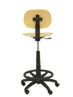 Modelo Tus  Taburete de trabajo ergonómico, giratorio y regulable en altura(aro reposapiés cromado)  Asiento y respaldo de madera color haya