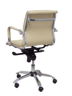 Modelo Yeste confidente - Sillón de oficina ergonómico confidente/espera con mecanismo basculante multiposición y regulable en altura - Asiento y respaldo tapizados en similpiel color crema