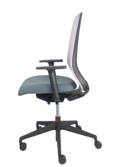 NOWYSTYL Modelo Souly - Silla operativa con mecanismo sincro con traslack y brazos regulables 2D - Asiento tapizado en tejido bondai color gris y respaldo de malla en color gris, con refuerzo lumbar ajustable.