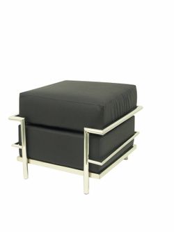 Reposapies para sofá Nerpio, Tarazona o Salobre.  Tapizado en similpiel color negro