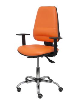 Silla de oficina ergonómica con mecanismo asincro y regulable en altura