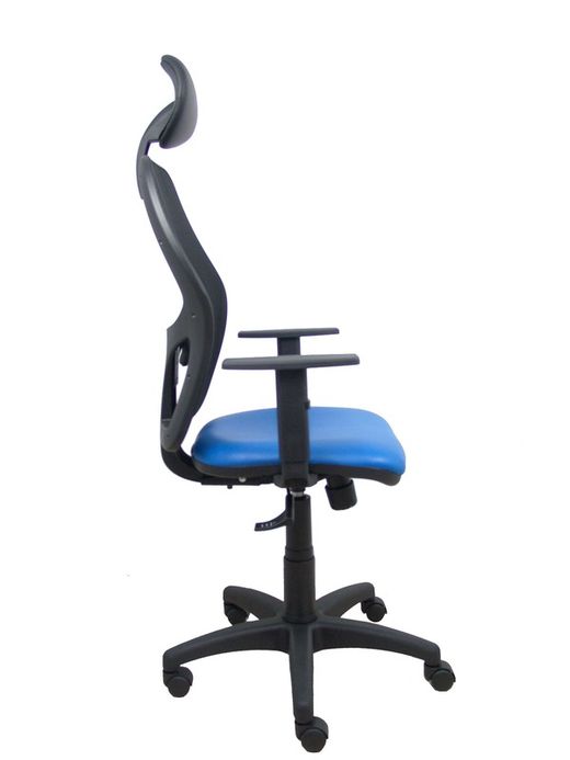 Silla de oficina ergonómica con mecanismo sincro, brazos regulables y ajustable en altura