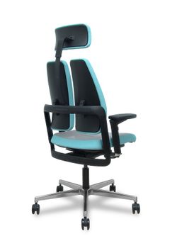 Silla de oficina ergonómica, de alto diseño, con mecanismo X-MOVE en el respaldo, asiento tapizado en tejido era color gris combiando con azul y brazos regulables 4D.