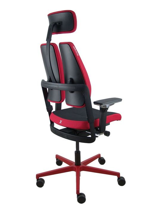 Silla gaming de alto diseño, con mecanismo X-MOVE en el respaldo y brazos regulables XD.