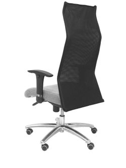 Sillón de dirección ergonómico con mecanismo sincro y regulable en altura, especial para personas de envergadura (hasta 160 kgs)